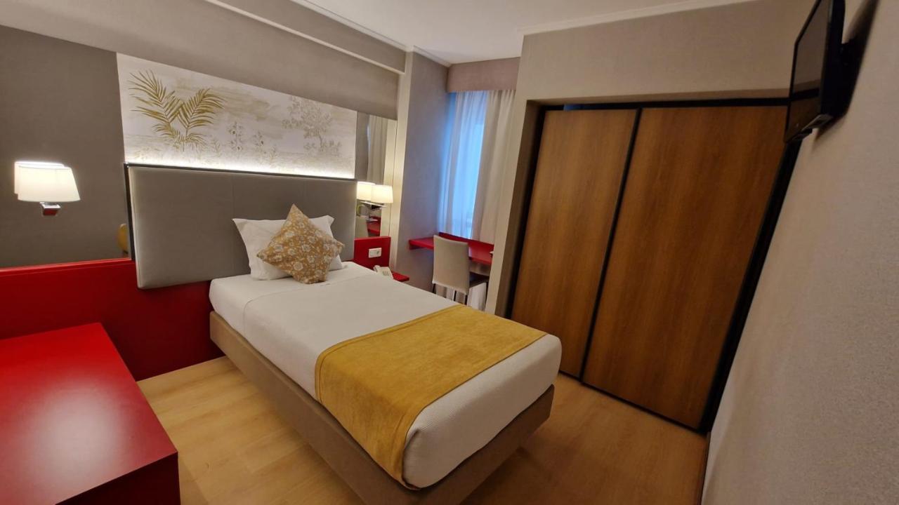 Hotel 3K Madrid Lisbon Exterior photo